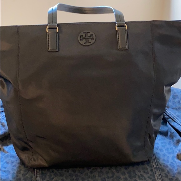 Tory Burch Handbags - Tory Burch Nylon Tote